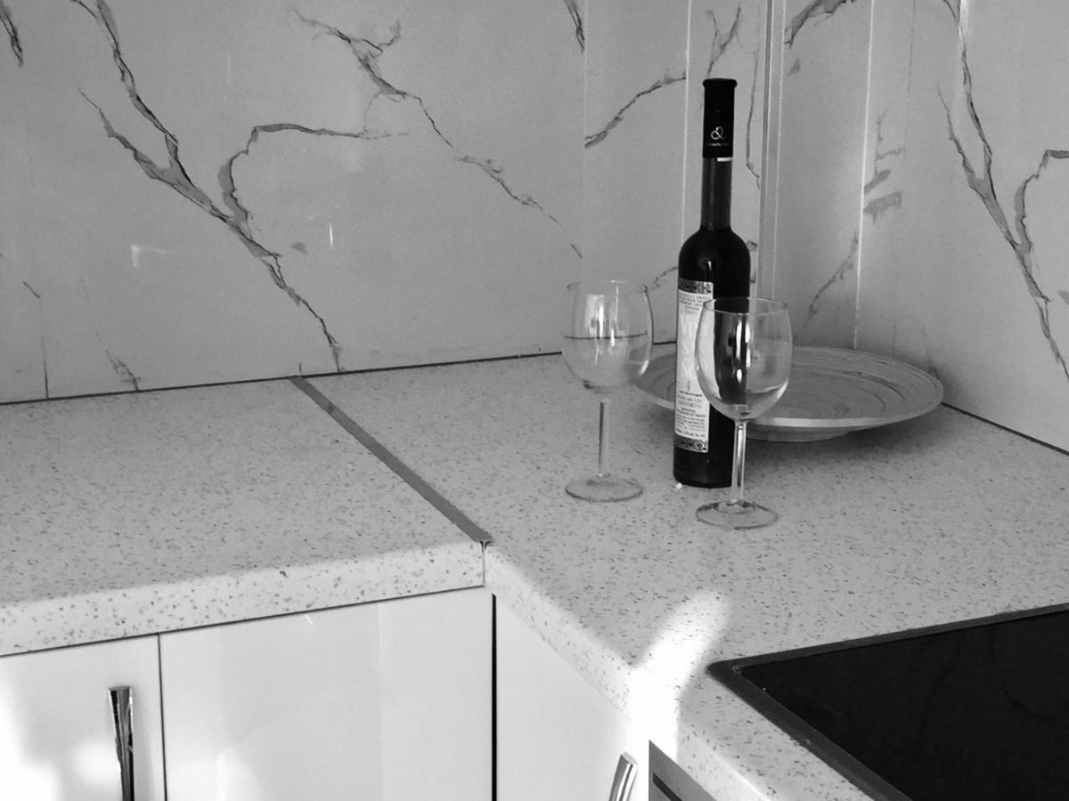 Sea And Sun Apartments Sarandë Eksteriør billede