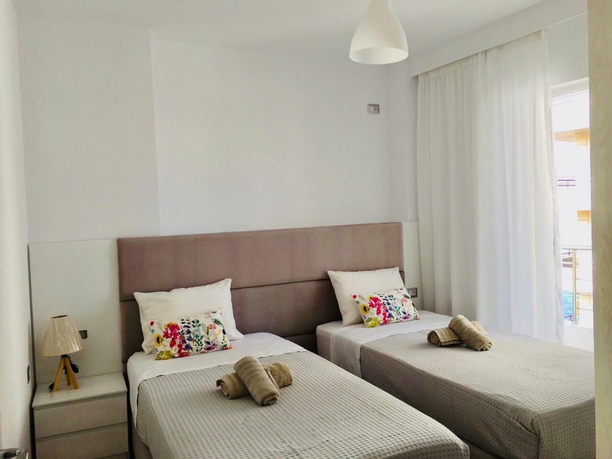 Sea And Sun Apartments Sarandë Eksteriør billede